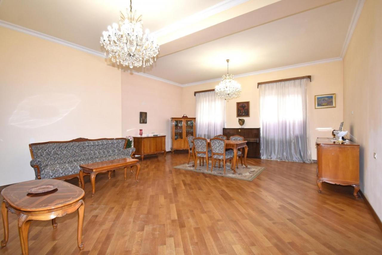 Homestay At Center